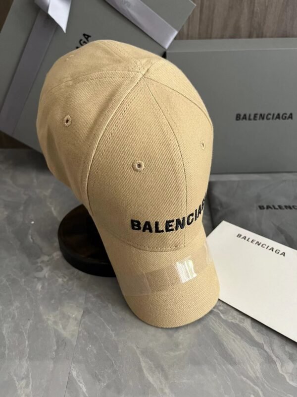 Balenciaga baseball cap