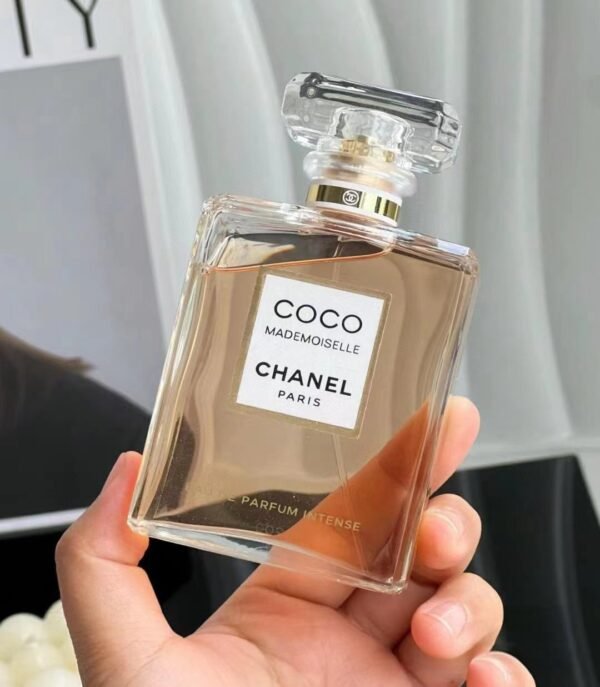 CHANEL powder meets women’s eau de toilette 100ml