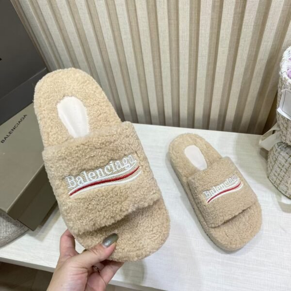 Balenciaga Woven sheep woolen slippers