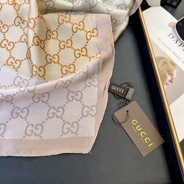 GUCCI scarf 180x90cm