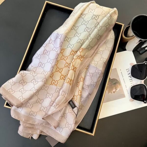 GUCCI scarf 180x90cm