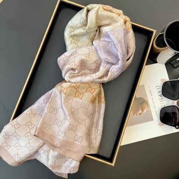 GUCCI scarf 180x90cm