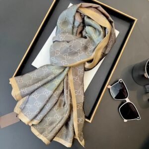 GUCCI scarf 180x90cm