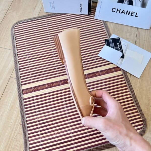 CHANEL bow shoes
