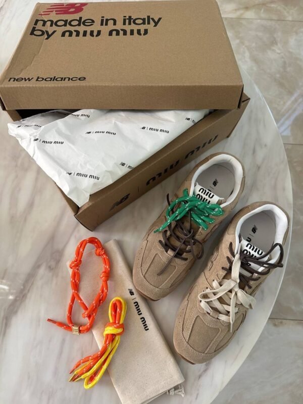 miumiu&NB Co branded sports shoes