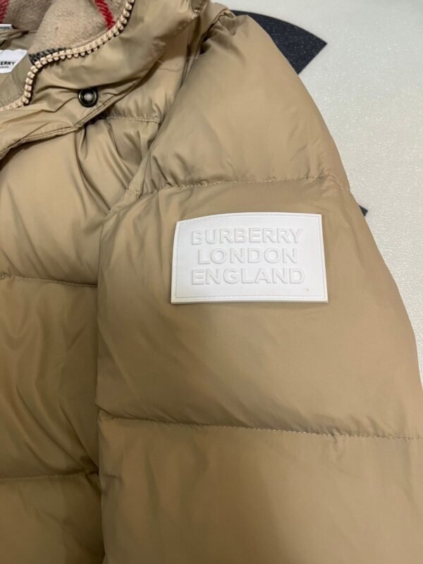 Burberry detachable hood long sleeve winter down jacket for men and women