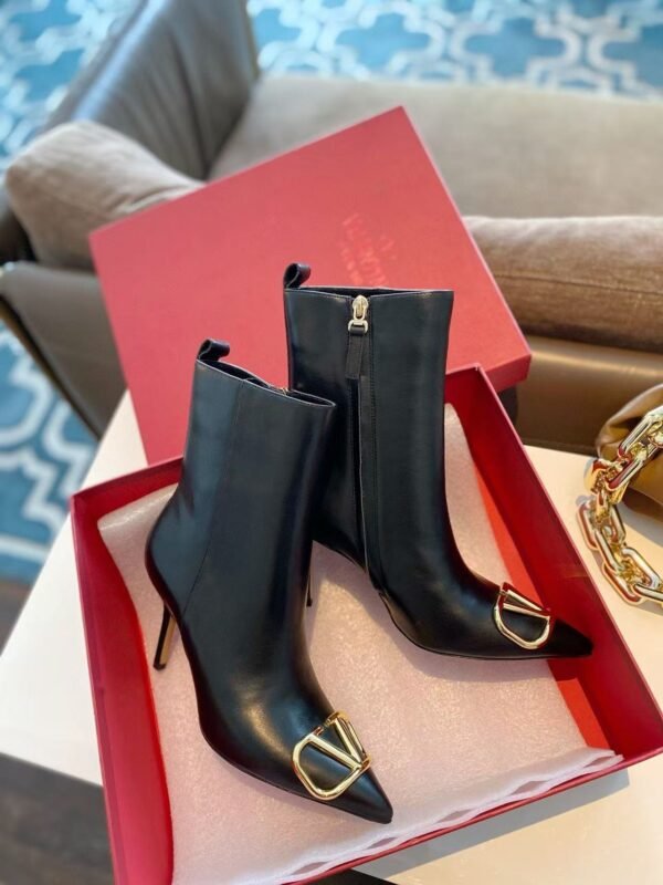 Valentino boots premium version natural leather