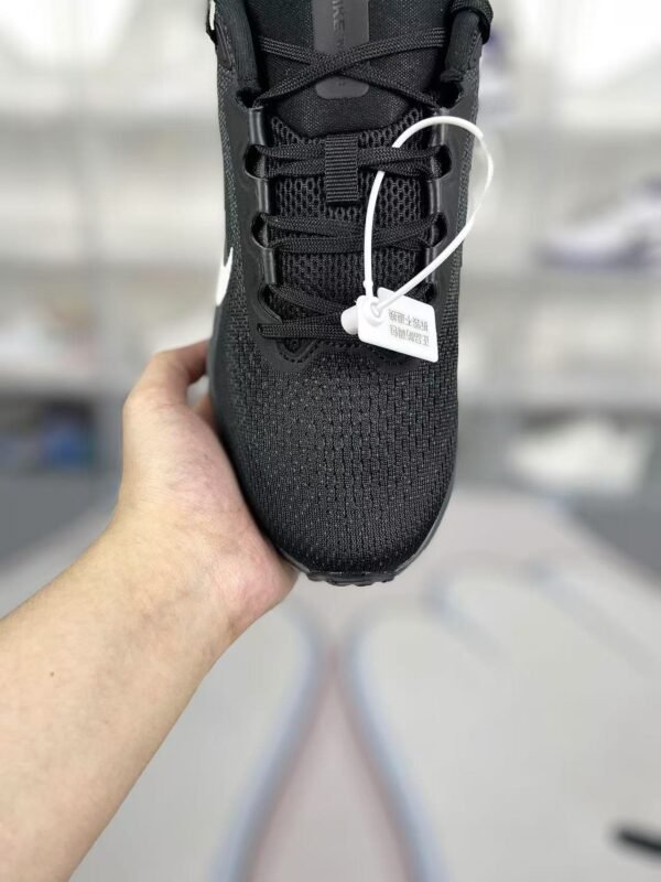 NIKE High quality sports shoes