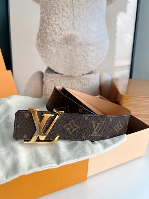 Louis Vuitton belt premium 1:1 version width 4cm
