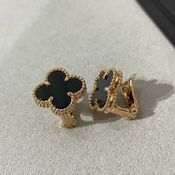 Van Cleef & Arpels Four-Leaf Clover Earrings Regular Edition