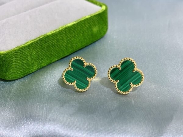 Van Cleef & Arpels Four-Leaf Clover Earrings Regular Edition