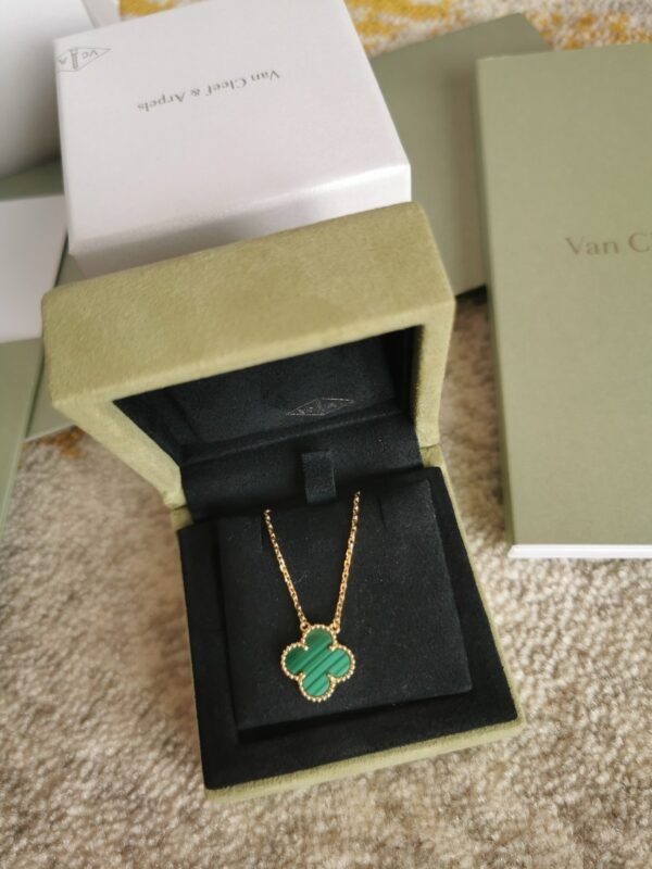 Van Cleef & Arpels necklace