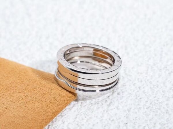 Bulgari ring high-end version size 6-11