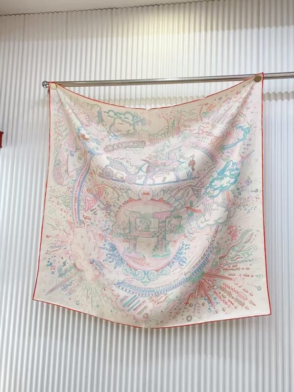 Hermès silk scarf dimensions: 90cm x 90cm