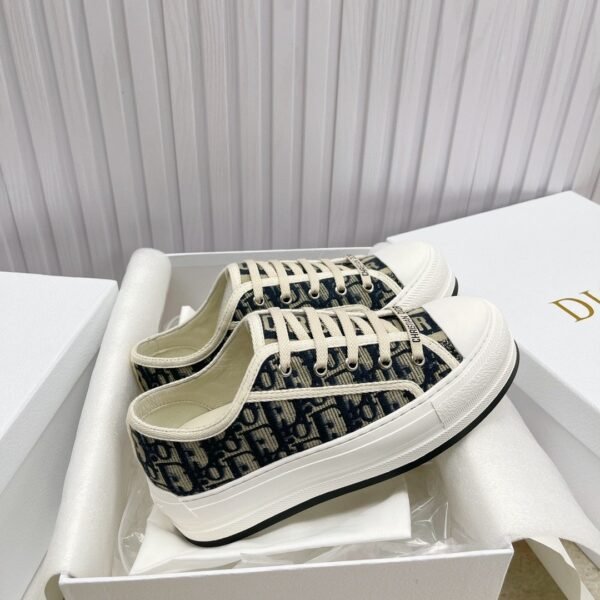 DIOR sneakers premium edition