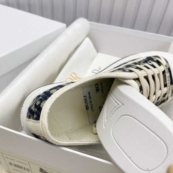 DIOR sneakers premium edition