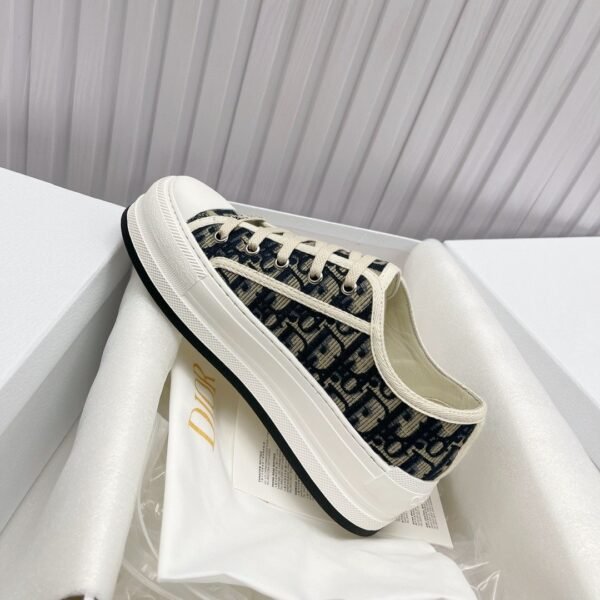 DIOR sneakers premium edition
