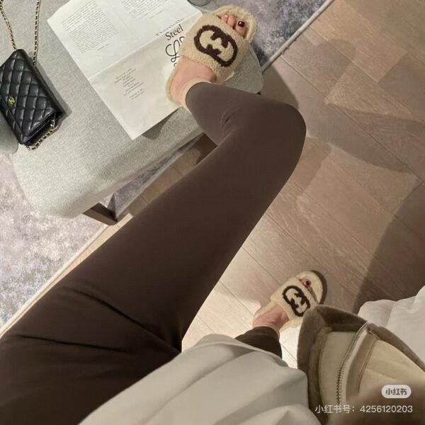 Chanel yoga pants Sweatpants