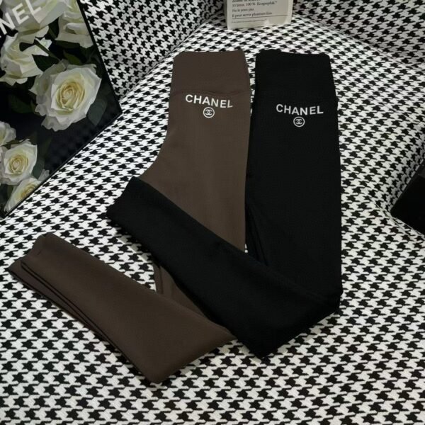 Chanel yoga pants Sweatpants