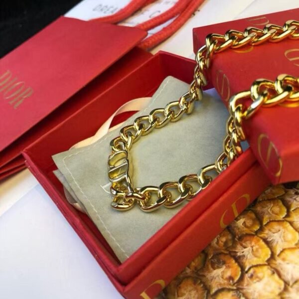 DIOR CD letter necklace high-end version