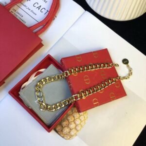 微信图片_20250110135215.jpg DIOR CD letter necklace high-end version