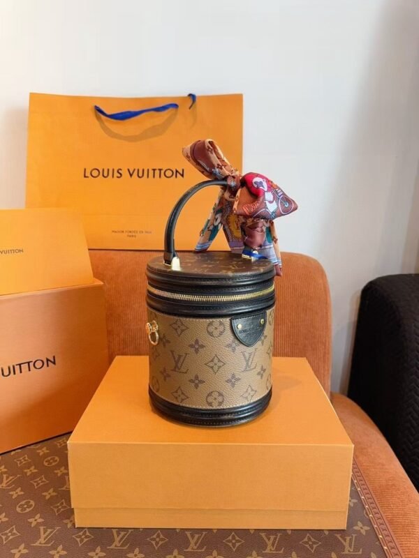 Louis Vuitton bucket bag