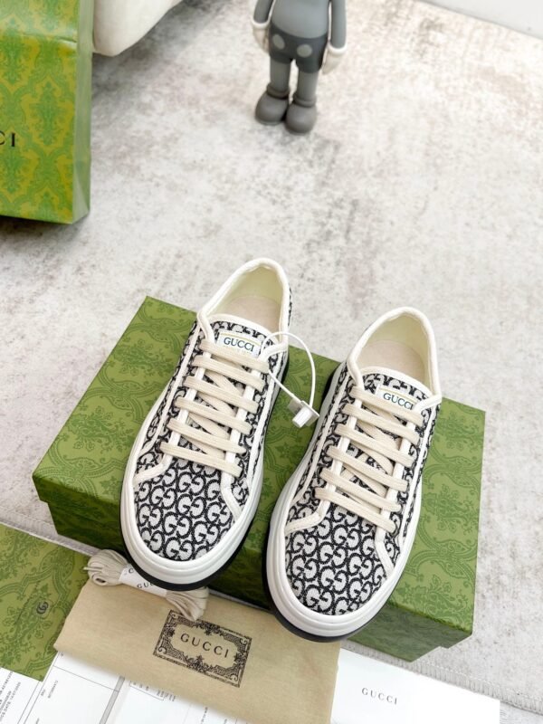 GUCCI casual shoes
