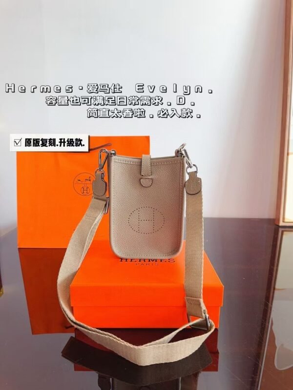 Hermes bag 13x4x16cm