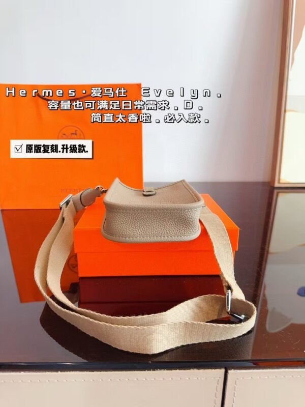Hermes bag 13x4x16cm