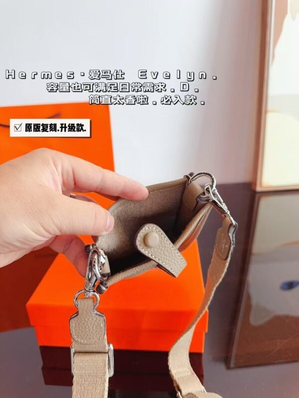 Hermes bag 13x4x16cm