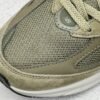 New Balance  Sports shoes