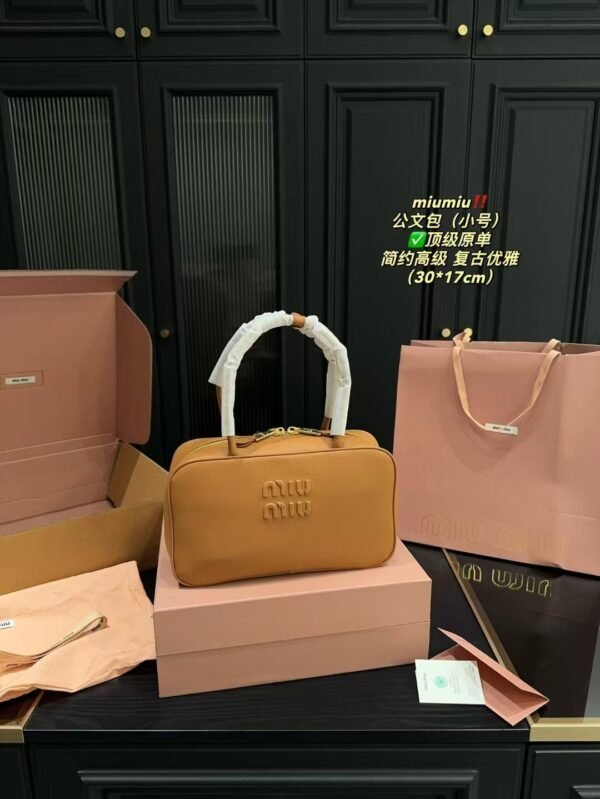 miumiu bowling bag 30x17cm