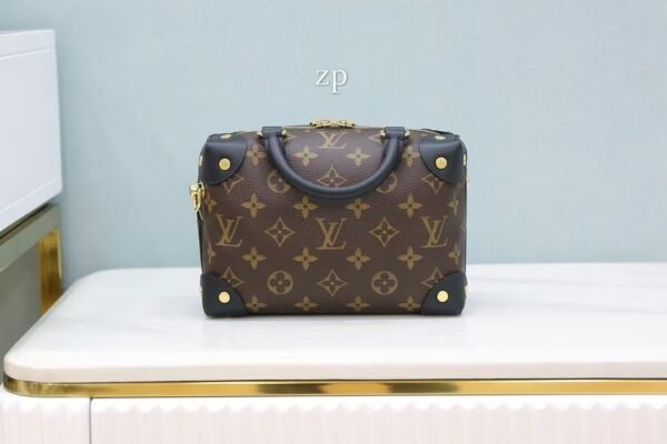 Louis Vuitton small square bag Premium 20×14×7.5cm