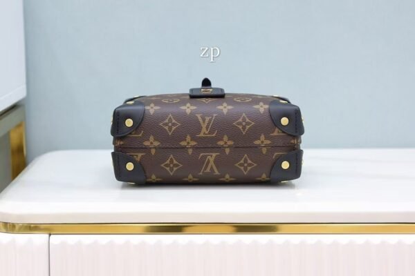 Louis Vuitton small square bag Premium 20×14×7.5cm