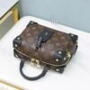 Louis Vuitton small square bag Premium 20×14×7.5cm