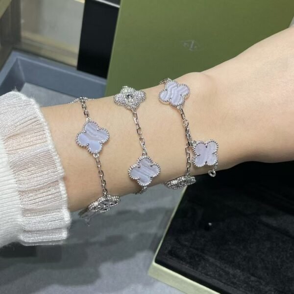 Van Cleef & Arpels Fritillaria 18K four-leaf clover bracelet original