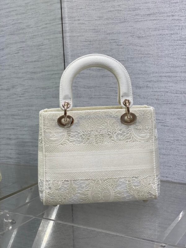 DIOR official website 1:1 embroidered bag premium version