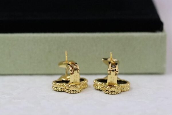 Van Cleef & Arpels earrings Premium