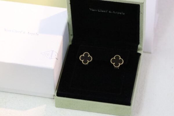 Van Cleef & Arpels earrings Premium