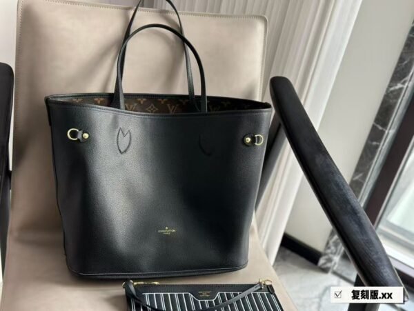 Louis Vuitton Tote Bag 33x26cm