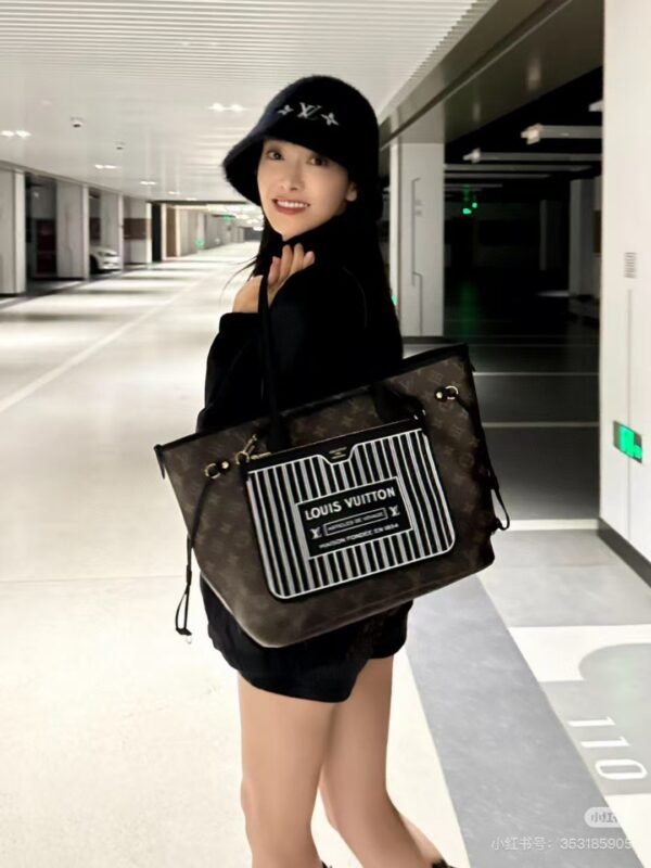 Louis Vuitton Tote Bag 33x26cm