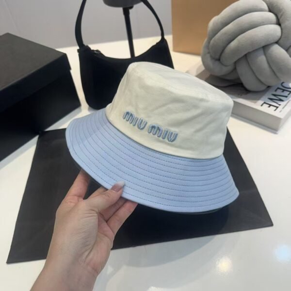 MIUMIU bucket hat