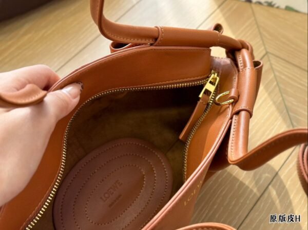 Loewe bags 34x11cm