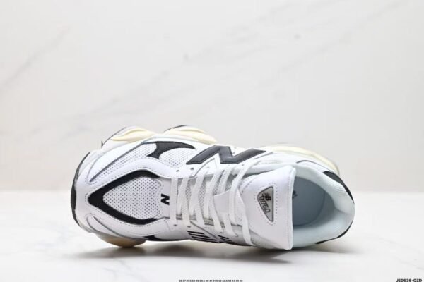 New Balance 9060 Sports shoes