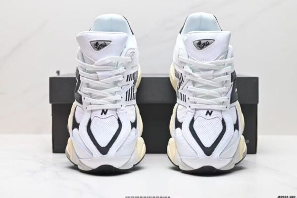 New Balance 9060 Sports shoes
