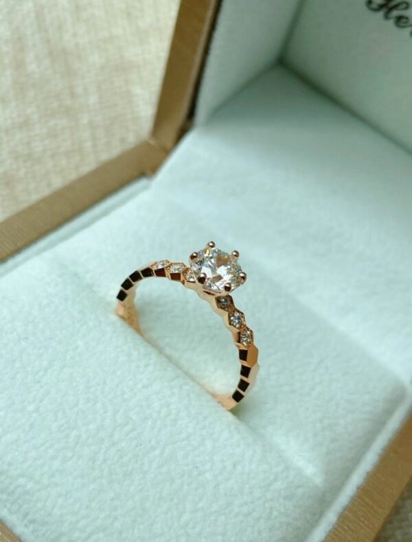 Chaumet Honeycomb Crown Diamond Ring 1 carat Premium