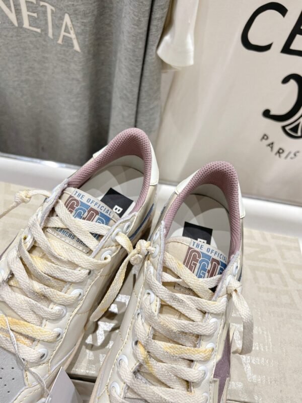 Golden Goose Casual shoes premium version