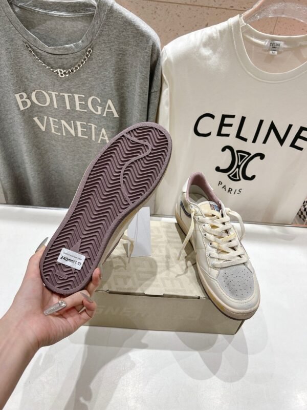 Golden Goose Casual shoes premium version