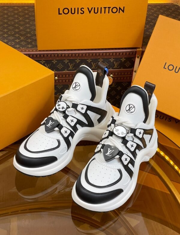 Louis Vuitton Fancy Panda Button Sneakers Top version