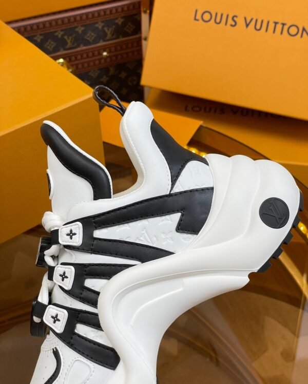 Louis Vuitton Fancy Panda Button Sneakers Top version